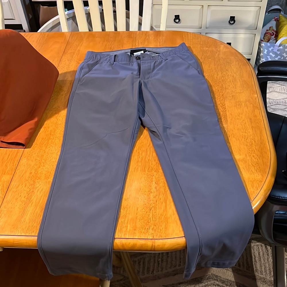 Under Armor golf pants 32x30 grey
